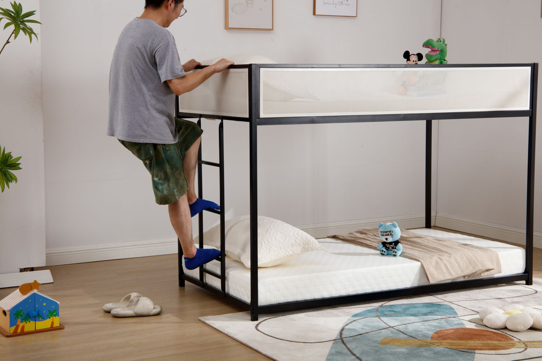 Aukfa Metal Bunk Bed, Twin over Twin Floor Bed Frame with Mesh Guardrail for Kids Teens, Black