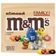 thumbnail image 1 of M&M'S Caramelo de chocolate con leche de almendras, tama&ntilde;o familiar, bolsa de dulces resellable de 15 onzas, 1 of 9