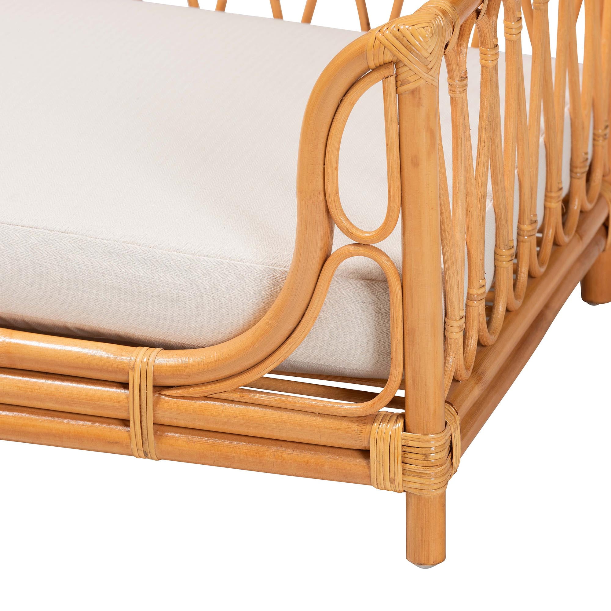 bali & pari Kierra Boho Pet Bed, Natural Rattan, Honey