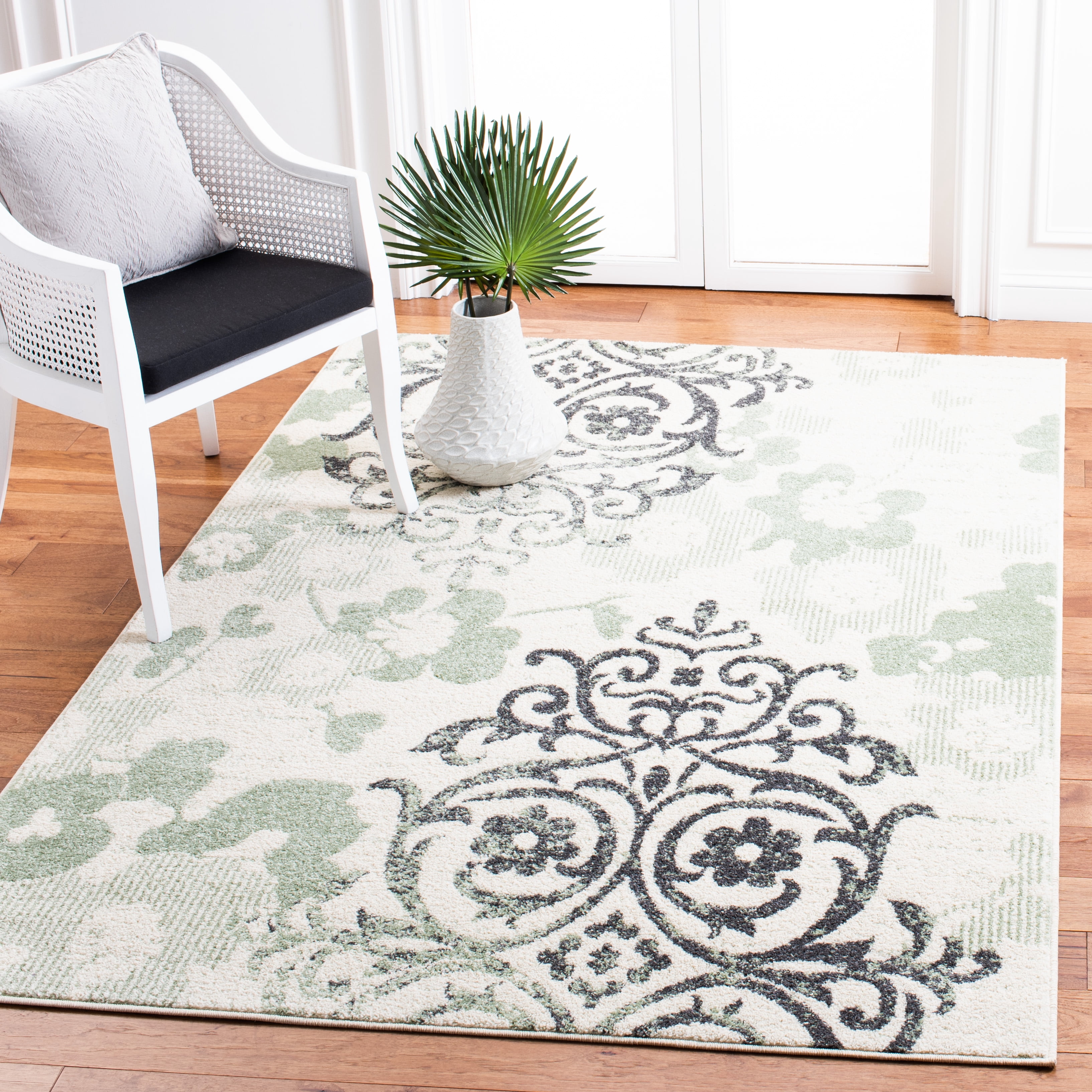 SAFAVIEH Adirondack Hortense Floral Area Rug, Ivory/Green, 4' x 4' Square
