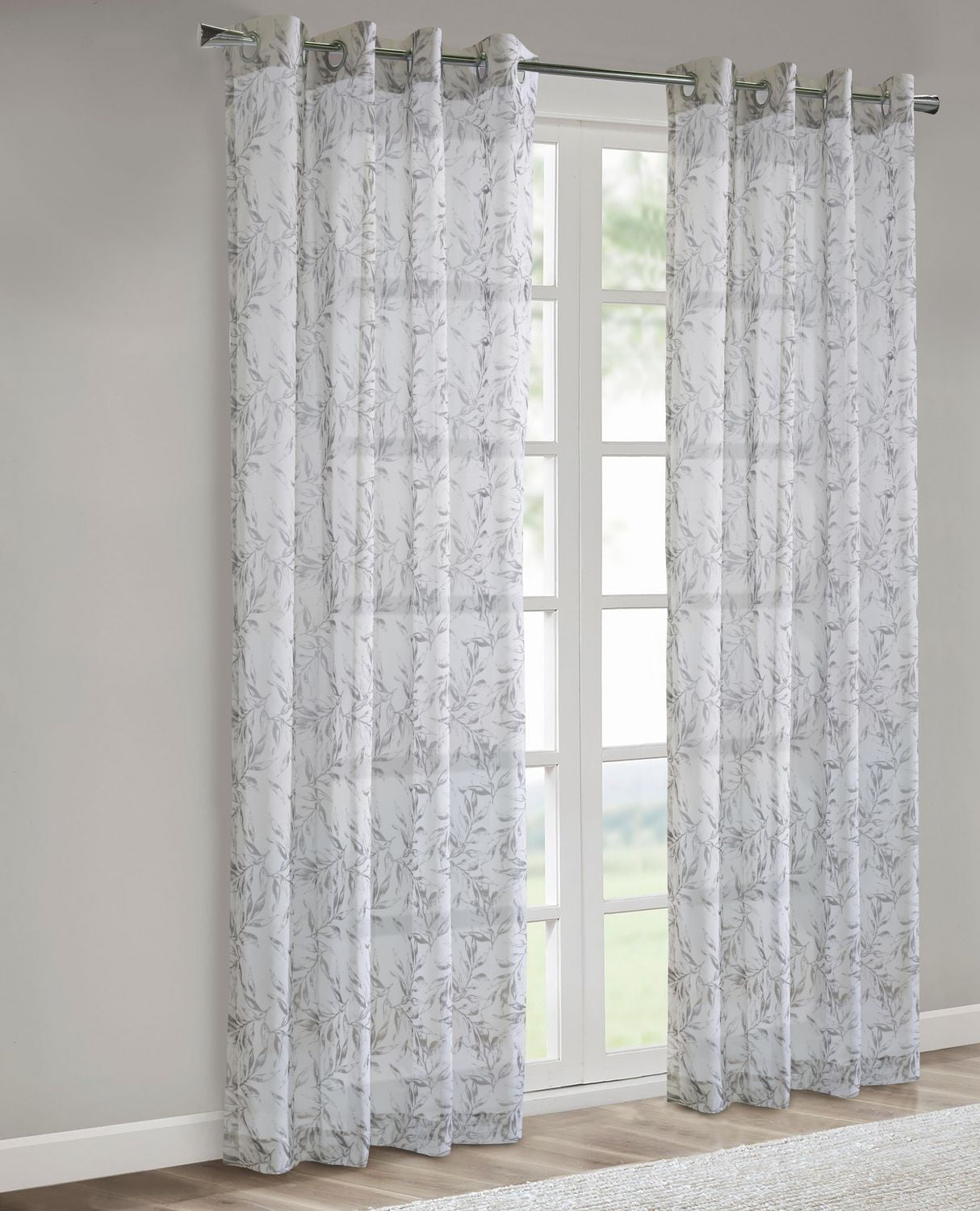 Jolie, panneau de rideau à oeillets diaphane avec imprimé botanique 52" x 95", gris