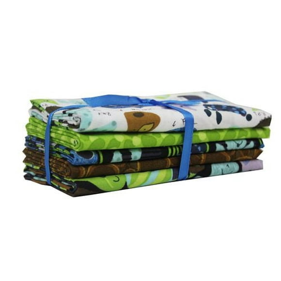Fabric Creations Dog & Cat Fat Quarter Bundle, 5 x 18" x 21"