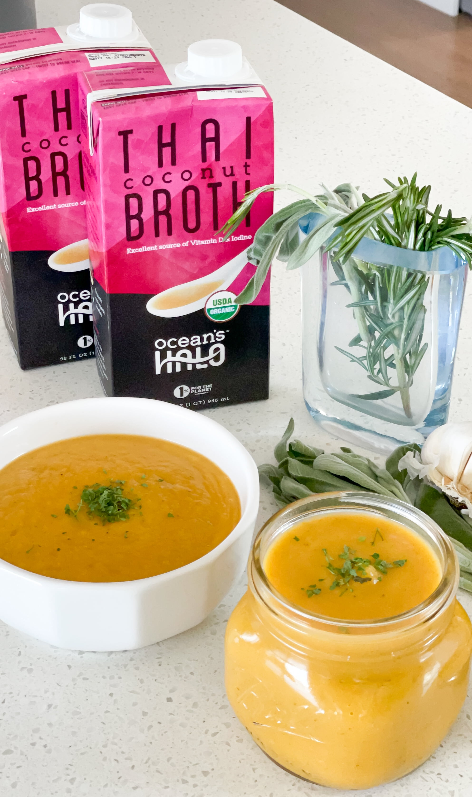 Ocean's Halo, Organic and Vegan Thai Coconut Broth, Shelf-Stable, Contains Coconut, 32 oz.