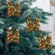 thumbnail image 4 of Adornos navideños artesanales decorativos para el árbol, monogramas decorativos acrílicos 2D con gorro de Papá Noel, 26 letras, adornos navideños colgantes para manualidades, decoración navideña para, 4 of 5