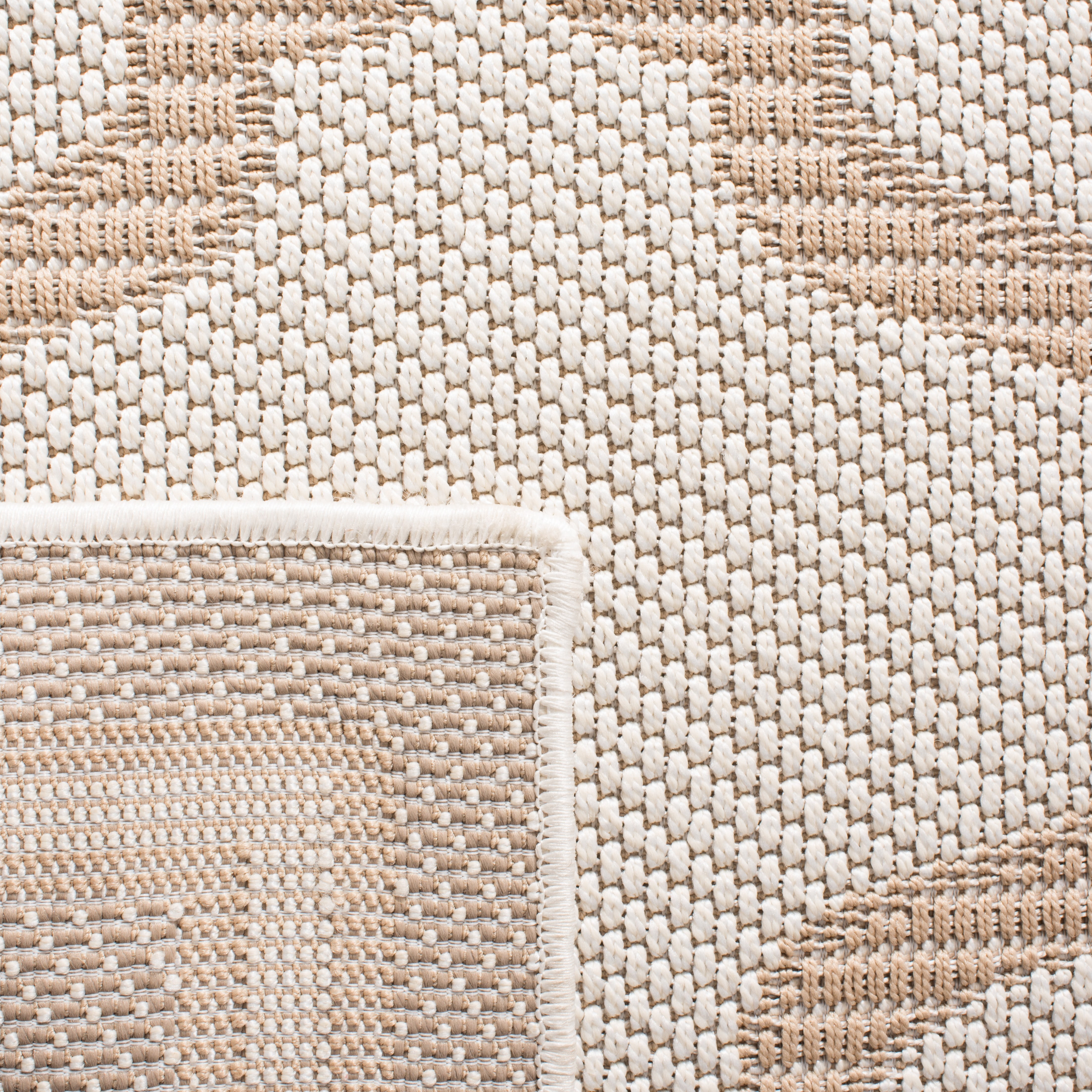SAFAVIEH Machine Washable Rug Indoor/Outdoor Bermuda Collection - Bermuda Tamaya Geometric Machine Washable Indoor/Outdoor Area Rug, Ivory/Beige, 5'3" x 7'6"