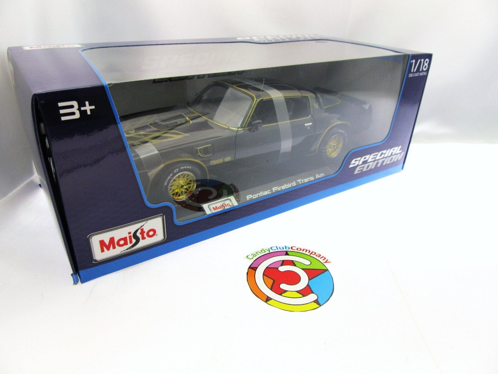 Pontiac Firebird Trans Am Black & Gold 1:18 Metal Die Cast
