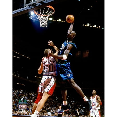 Kevin Garnett Minnesota Timberwolves Unsigned One Handed Slam Dunk Over Matt Bullard Photograph