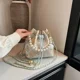 thumbnail image 4 of Bolsos de hombro de mujer con cadena sólida en oferta 2024 Bolsos de mujer con bordado de alta calidad Bolsos cruzados exquisitos y versátiles, 4 of 4