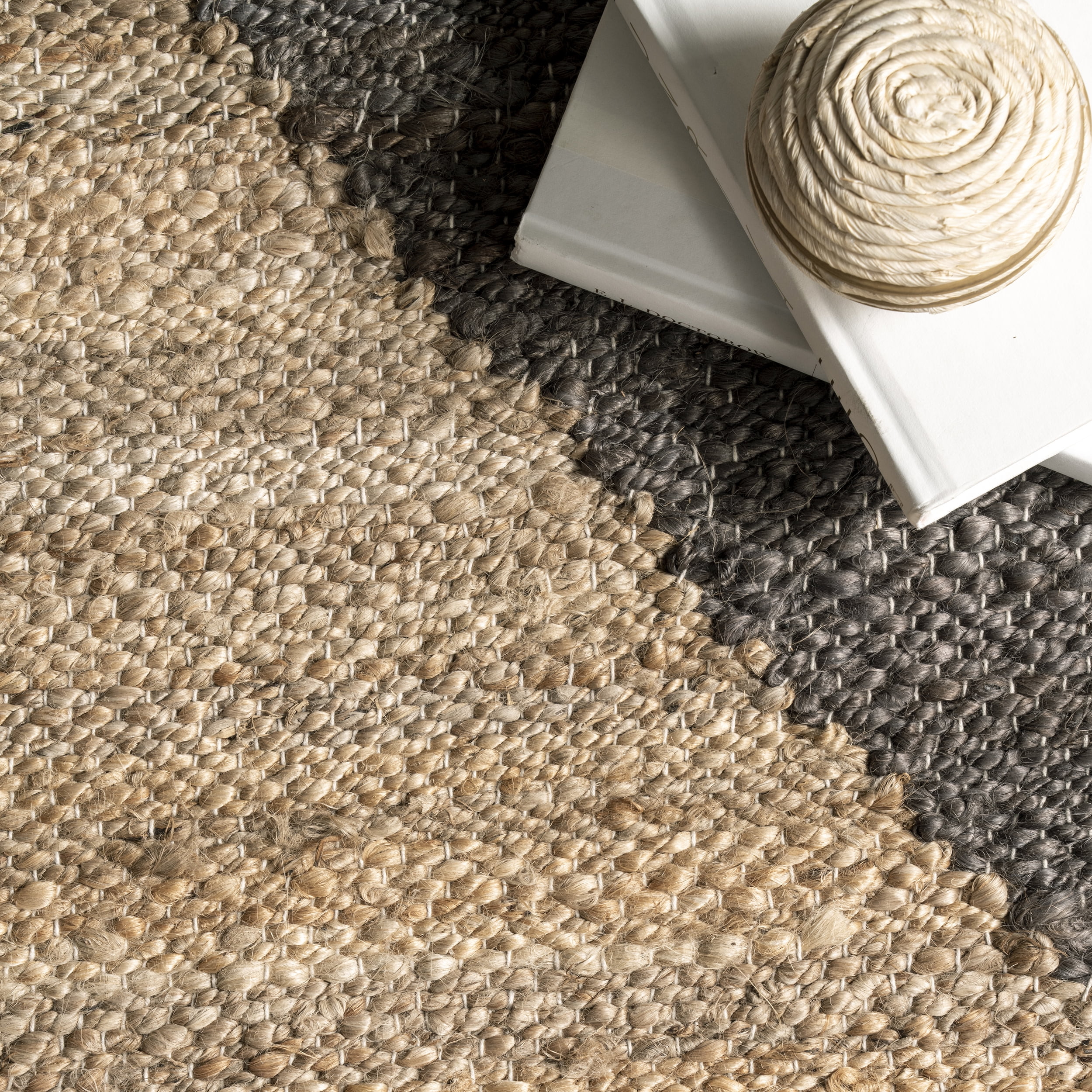 nuLOOM Pandora Diamond Jute Black 4' x 6' Geometric Area Rug