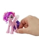 thumbnail image 4 of My Little Pony: Make Your Mark Cutie Magic Princess Pipp Petals - Pezuña a corazón de 3 pulgadas con accesorios sorpresa, a partir de 5 años, 4 of 5
