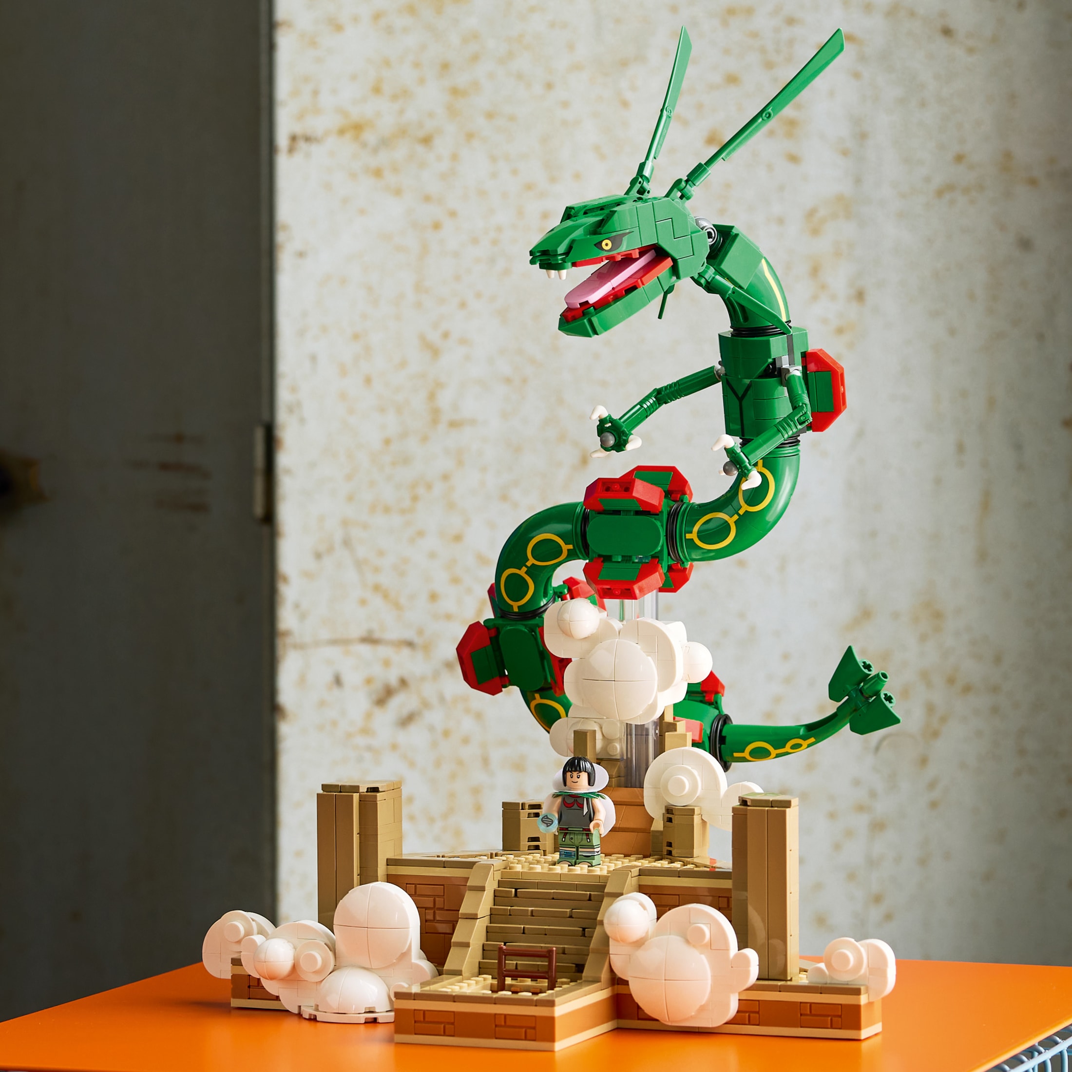 LEGO Pokémon Rayquaza - Set de Construcción Coleccionable para Adultos, Mayores de 18 Años - Figura de Pokémon Articulada para Exhibir - Decoración para Escritorio, Estante u Oficina en Casa - Regalo para Hombres y Mujeres - 72168 7