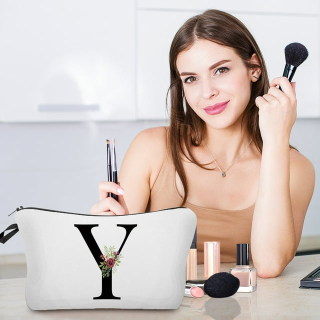 Fiudx Bolsa de Maquillaje Floral, Neceser con Letras Personalizadas, Elegante Organizador de Viaje, Regalo Ideal para Mujeres, Uso Diario, Ideal para Amigas y Damas de Honor.