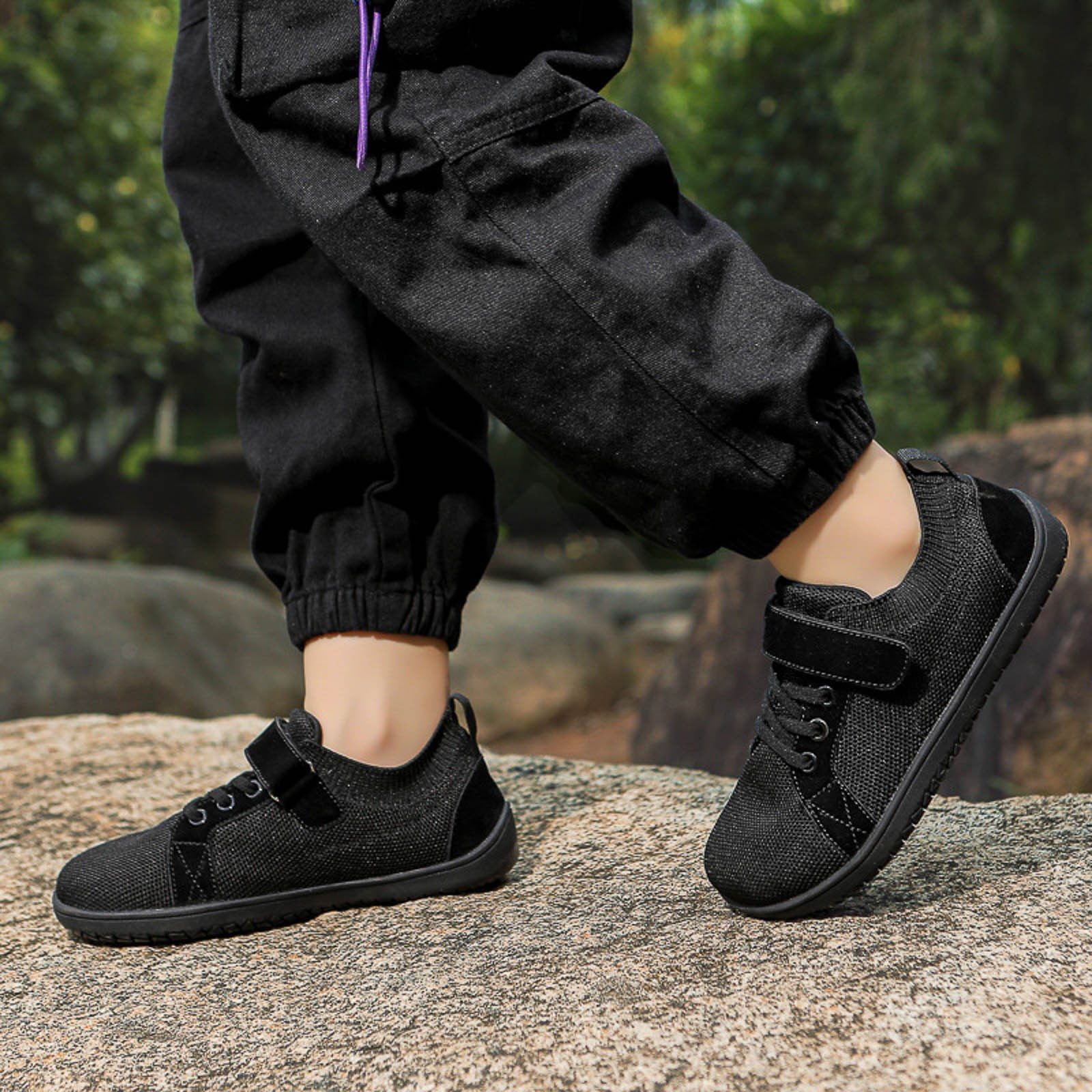 Povozer Kids Wide Barefoot Shoes Boys Girls Breathable Outdoor Sneakers(Black,1.5 Big Kid)