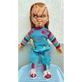 thumbnail image 5 of Muñeco chucky cicatrizado, cuerpo de felpa 67 cm con huellas y agujetas, 5 of 5