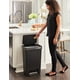 thumbnail image 2 of Bote Basura con pedal premier Rubbermaid® Serie 4, 13 gal Rubbermaid 2129976, 2 of 3