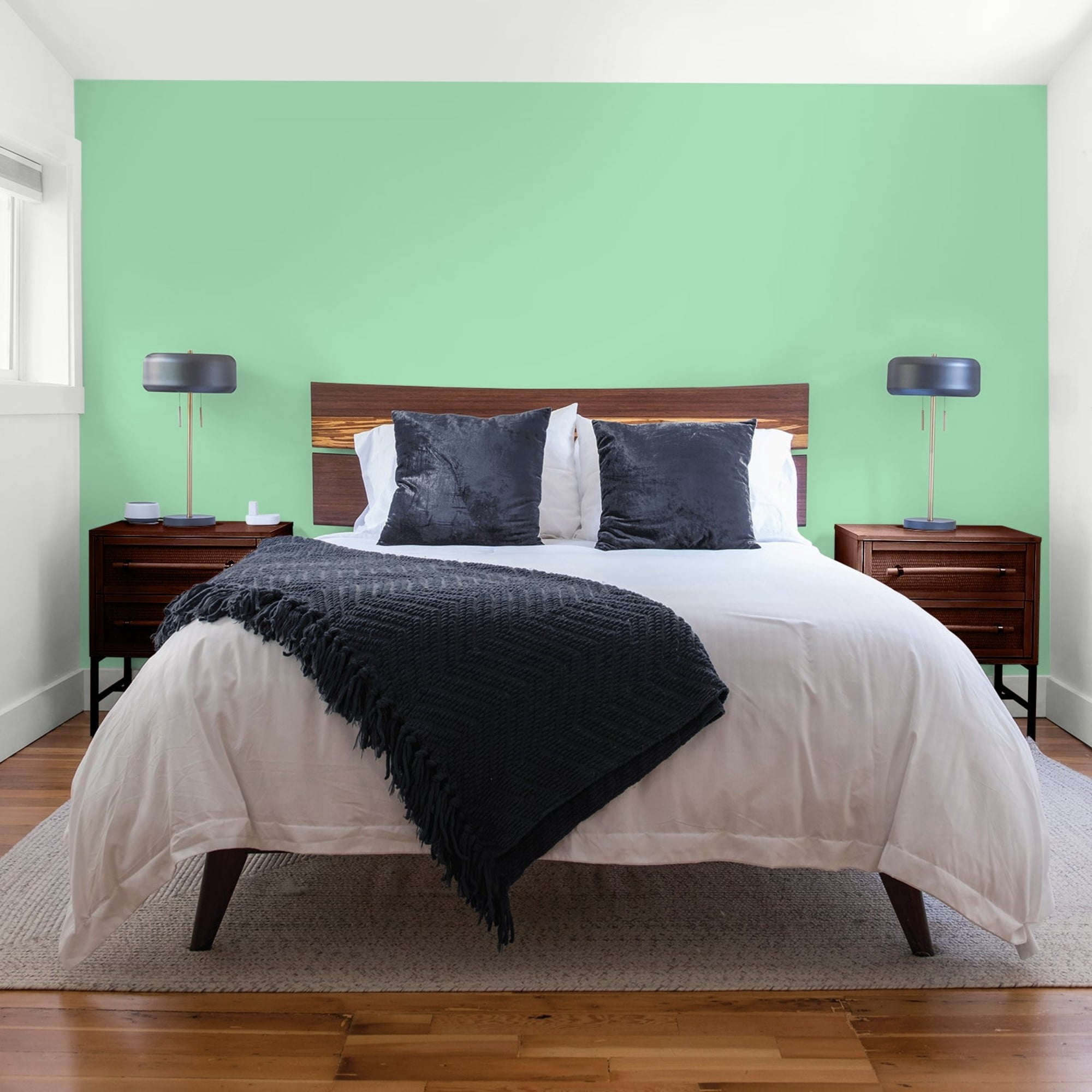 Glidden Spred Heath Green Flat Interior Paint and Primer, 1 Gallon