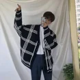 thumbnail image 3 of Suéter de punto azul a cuadros para hombre, cárdigan masculino con cuello en V, moda coreana de otoño 2024, rebajas de algodón, tops ajustados, estilo coreano X, 3 of 5