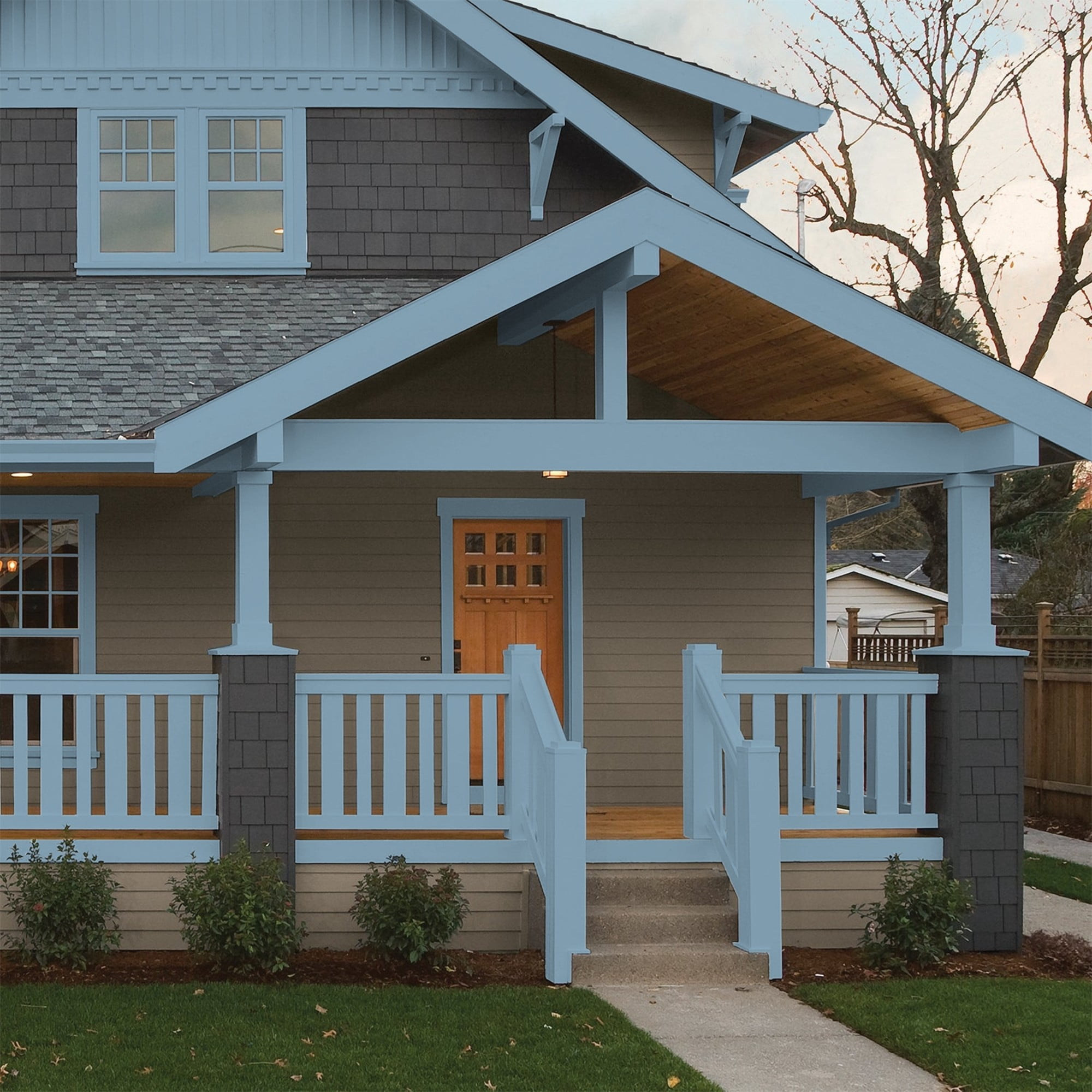 Glidden One Coat Americana / Blue Semi-Gloss Exterior Paint with Primer, 1 Gallon