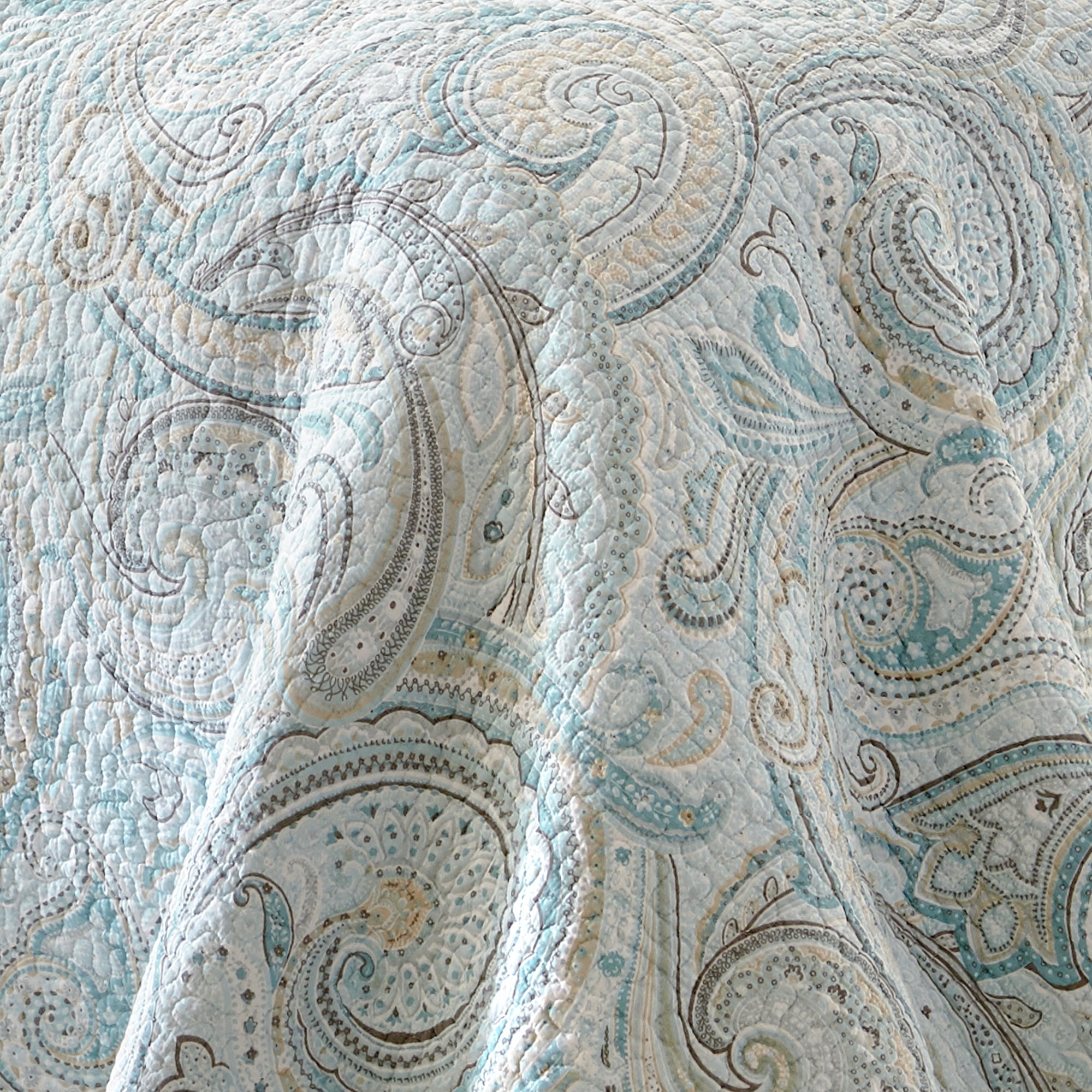 Levtex Home - Spruce Spa Quilt Set - Full/Queen Quilt + Two Standard Pillow Shams - Paisley Pattern in Soft Spa and Tan Hues - Quilt Size (88 x 92") and Pillow Sham Size (26 x 20”)