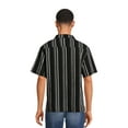 thumbnail image 3 of No Boundaries Men's and Big Men's Cotton Crinkle Button Front Shirt with Short Sleeves, Sizes XS-3XL, 3 of 5