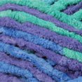 thumbnail image 2 of Bernat® Couverture™ #6 Fil de Polyester Super Volumineux 10,5oz/300g, 220 Yards, 2 of 10