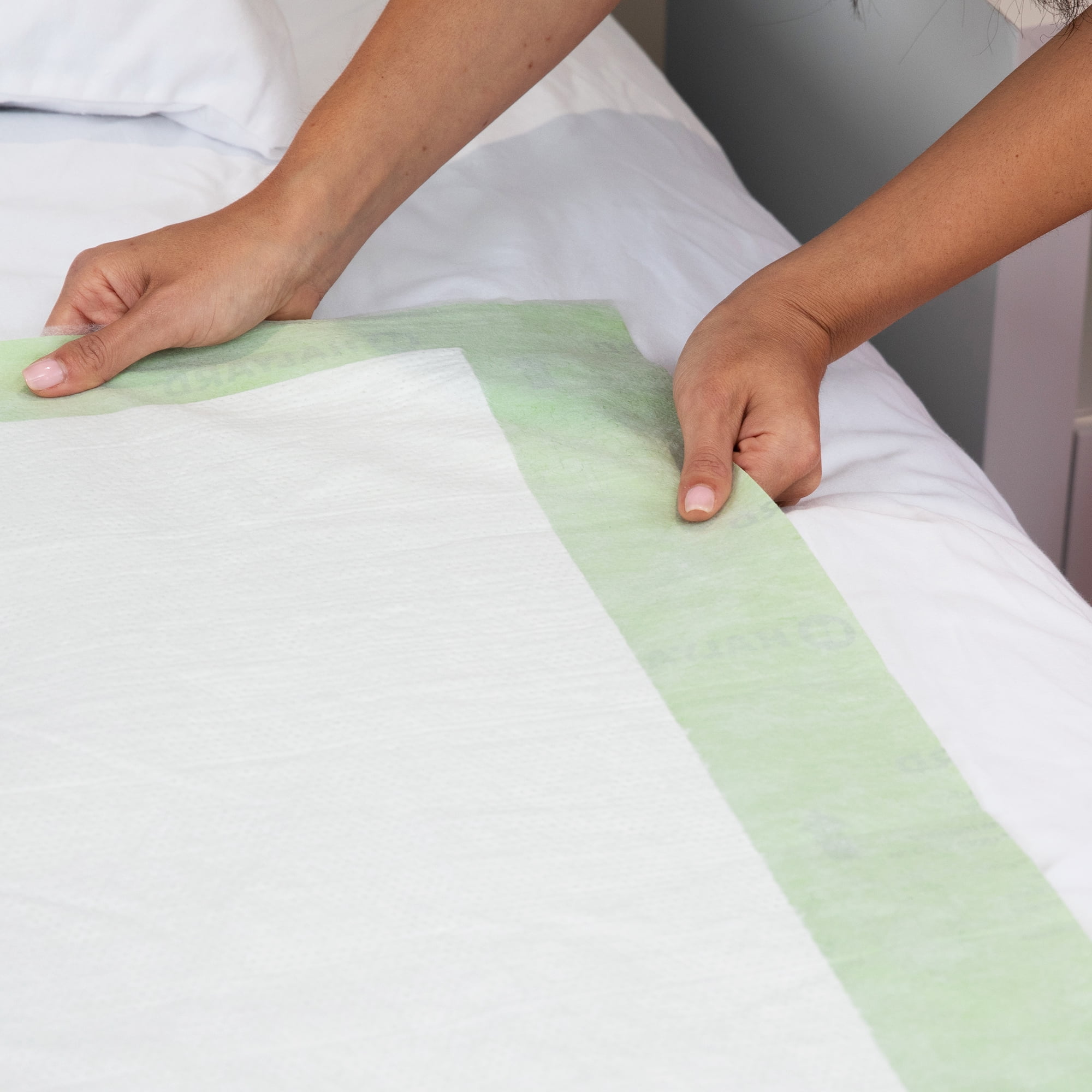 HALYARD Premium Disposable Underpads, 23 x 36 Inches Chux Pads - Green, Case of 72 - Incontinence Bed Pads for Adults with Airlaid Core for Moisture and Odor Control
