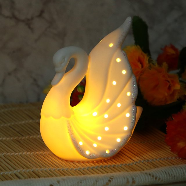Swan Decoration Lamp Ceramic Swan Light, LED Swan Light, LED Light Swan Light, Children's Room Decorations For Bedroom Bookshelf Bedside Light Study Room