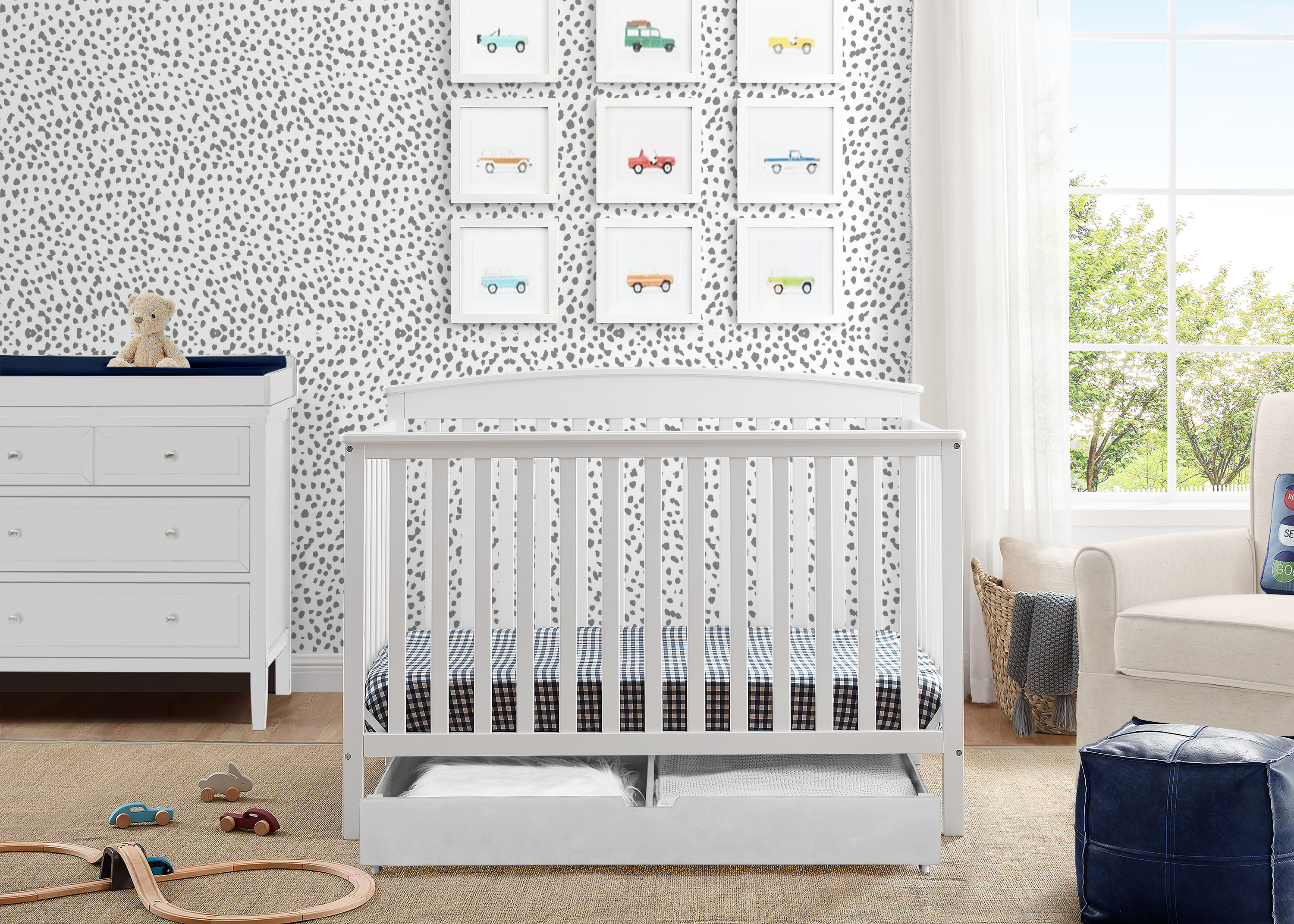 Delta Children Hanover 6-in-1 Convertible Baby Crib, Bianca White - image 4 of 18