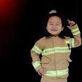 thumbnail image 3 of EeaseMX 2 cascos de bombero decorativos de imitación, adorables juguetes para niños., 3 of 8