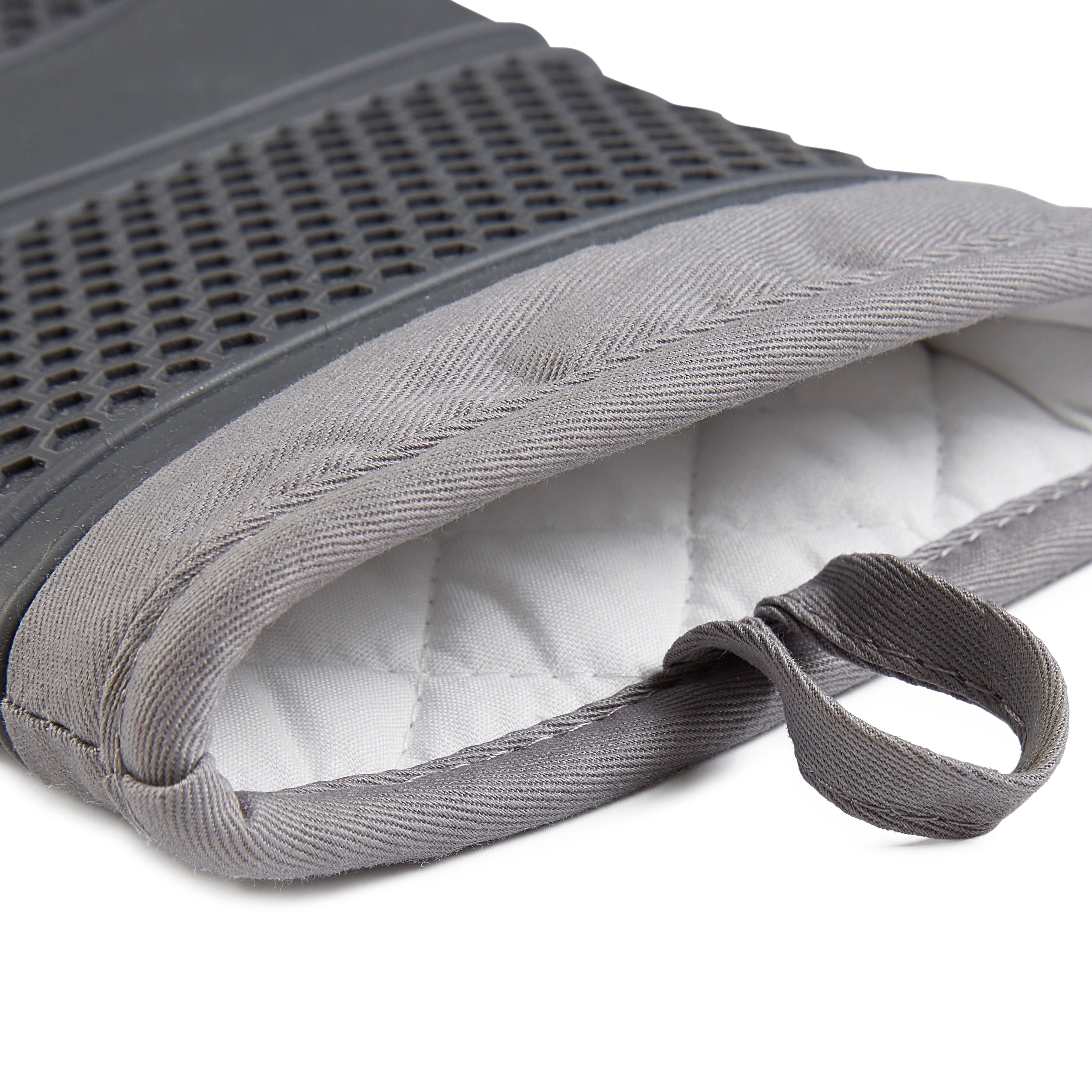TOWN & COUNTRY LIVING Silicone Oven Mitt 2-Pack Set, Metal Night Grey, 7.5"x13"