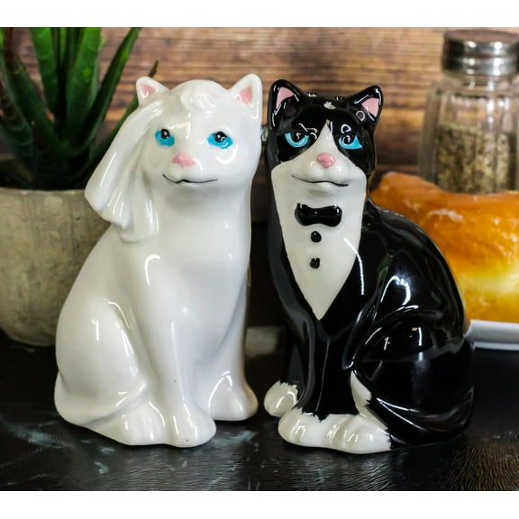 Wedding Black White Cats In Tuxedo And Bridal Gown Salt And Pepper Shakers Set