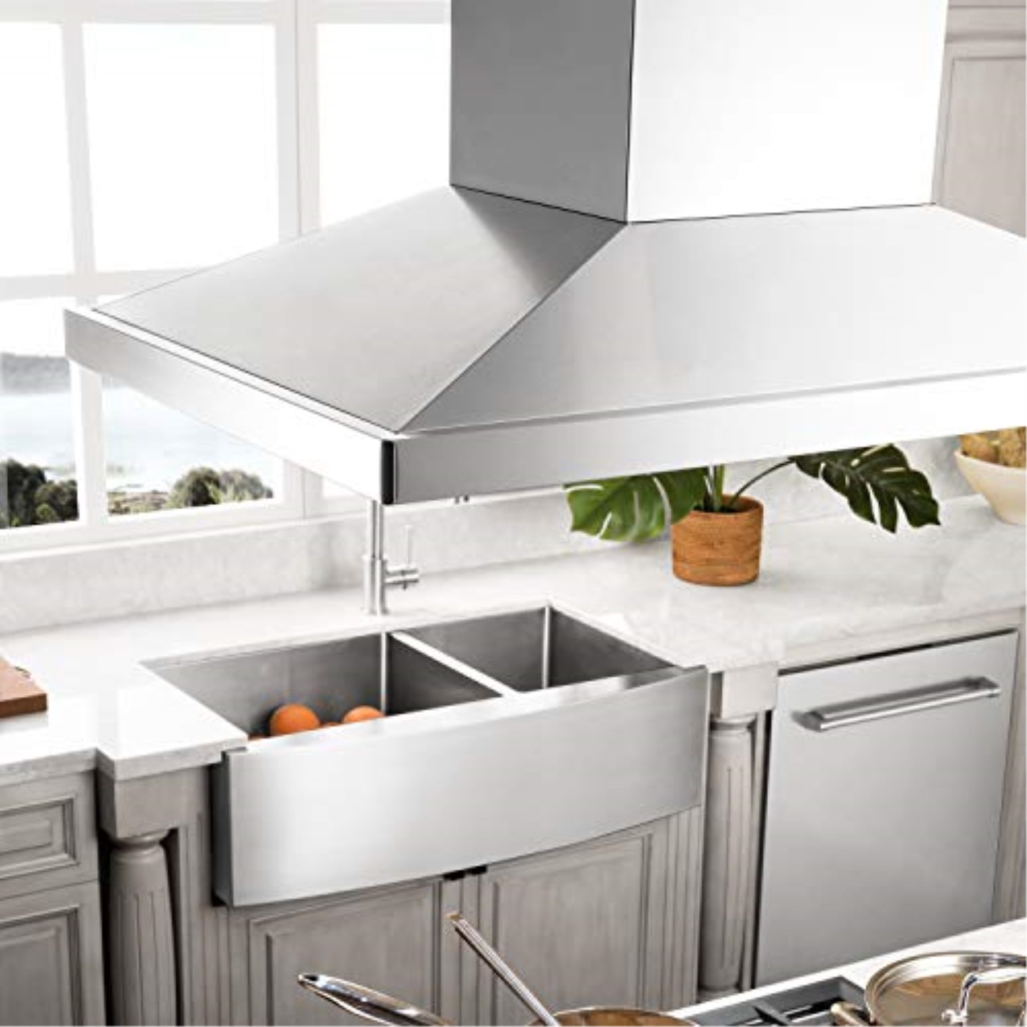 Range Hood with Crown Sound