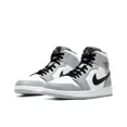 thumbnail image 2 of Nike-zapatillas de baloncesto Jordan 1 para hombre y mujer, zapatos deportivos clásicos para exteriores, originales, Retro, Light Smoke Grey, 2 of 4