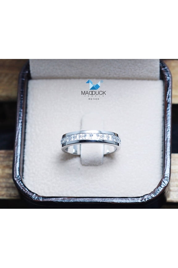 Princess Cubic Zirconia / Sterling Silver 925 Ring / Rhodium plated Nickel-Free / MadDuckJewels RG1435 / Thailand Jewelry