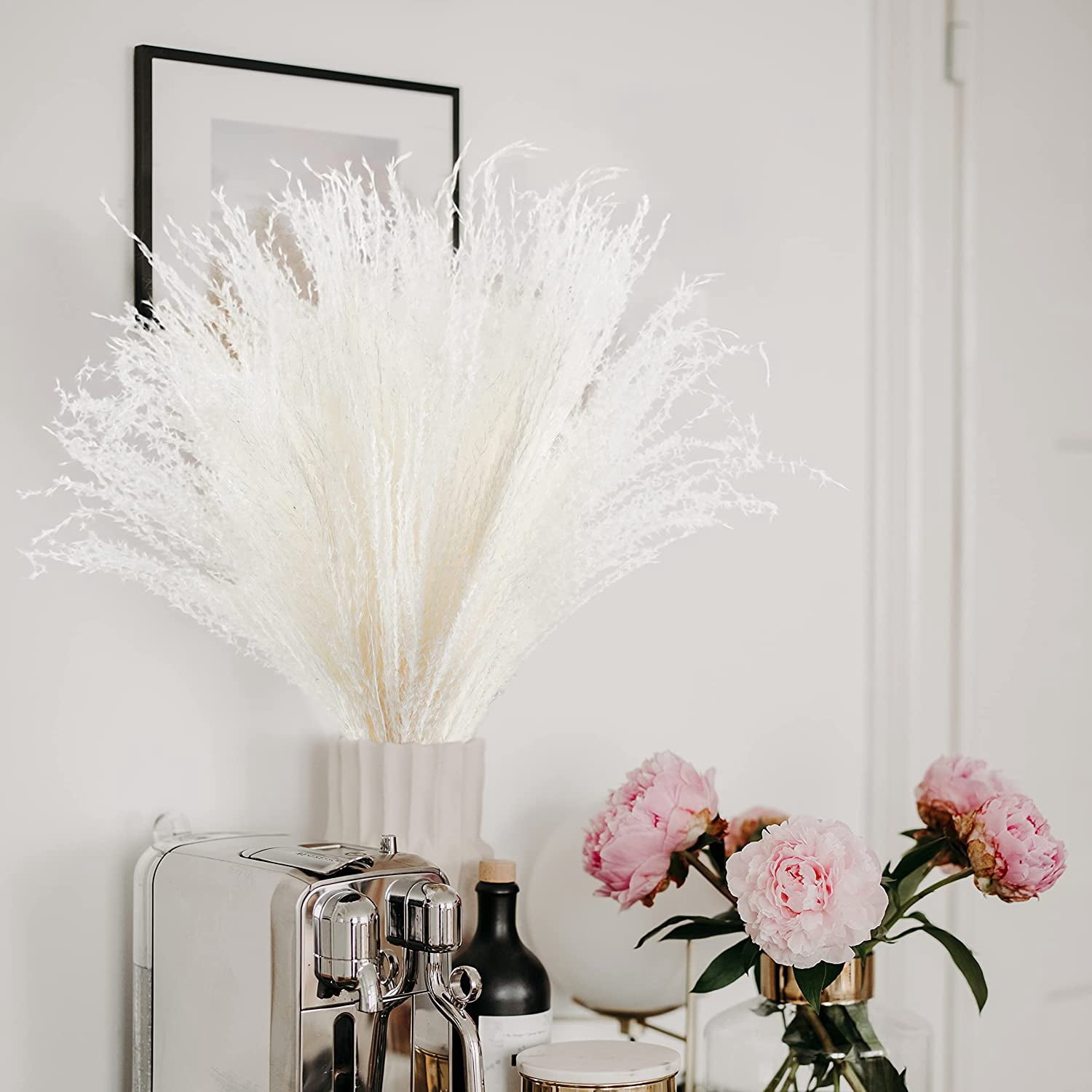 50Pcs Dried Pampas Grass Large Reed Plumes Natural Dried Flower Plants Phragmites Communis Bouquets Stems for Home Wedding Arrangements Vase Wreath Farmhouse Décor 17 Inch