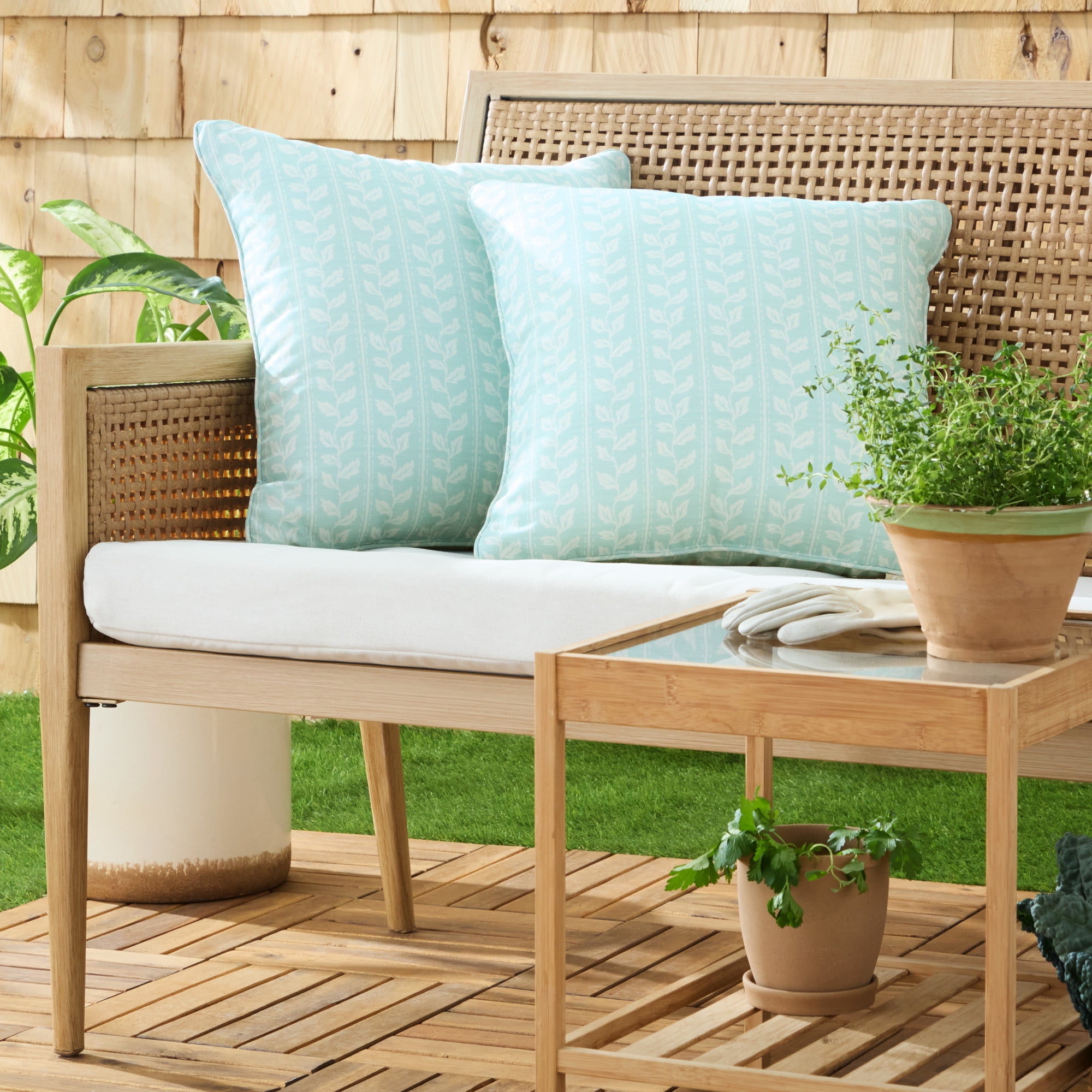 MARTHA STEWART Vineyard Vines Indoor Outdoor Decorative Pillow 2-Pack Set, UV Fade Resistant, Water Repellent, Printed Garden Design, Aqua Blue, 18"x18"