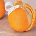 thumbnail image 4 of Pelador y rebanador de cítricos de plástico resistente con forma de anillo para naranjas y limones - Juego de 2 piezas (color aleatorio), 4 of 5