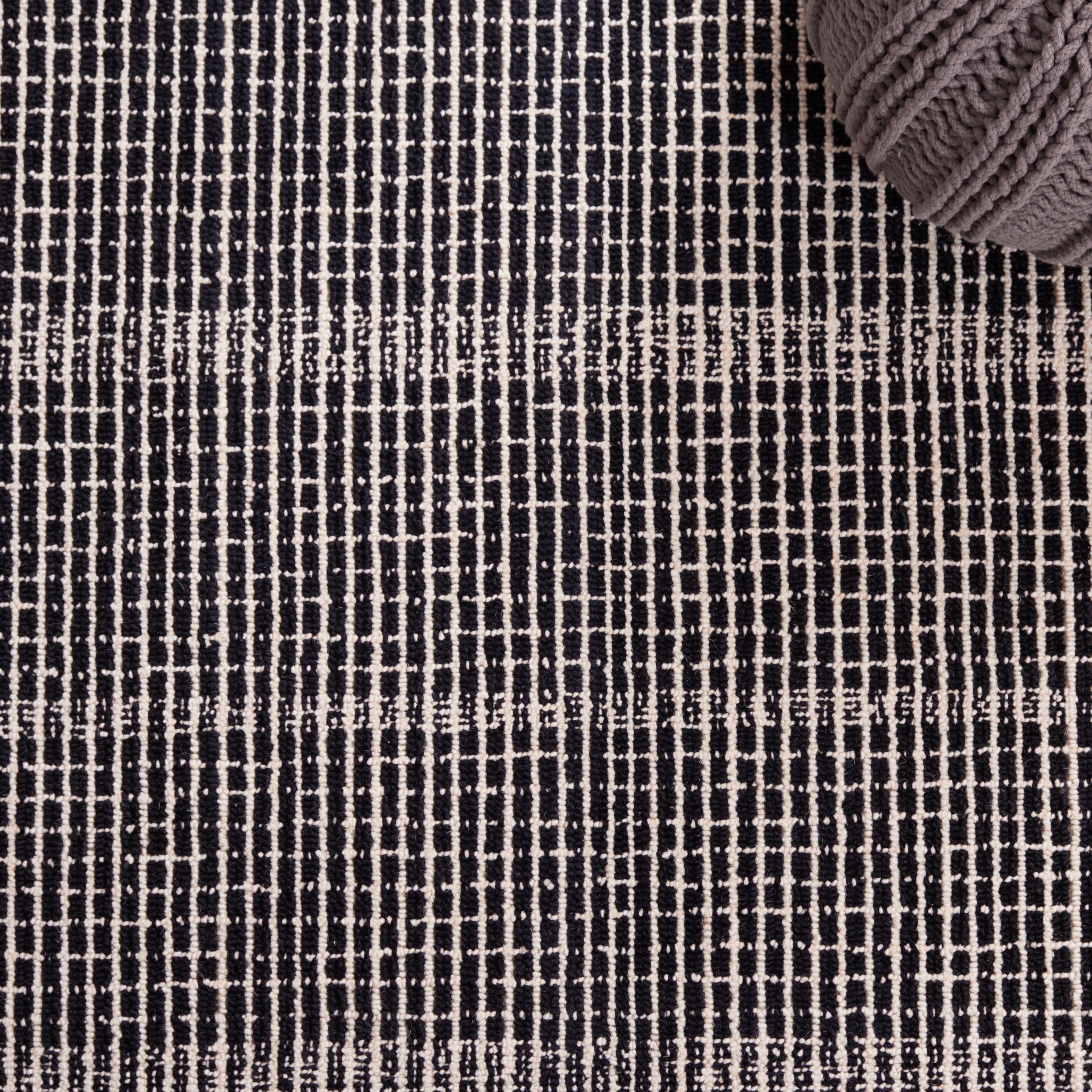 SAFAVIEH Abstract Becky Trellis Runner Rug, Black/Ivory, 2'3" x 10'