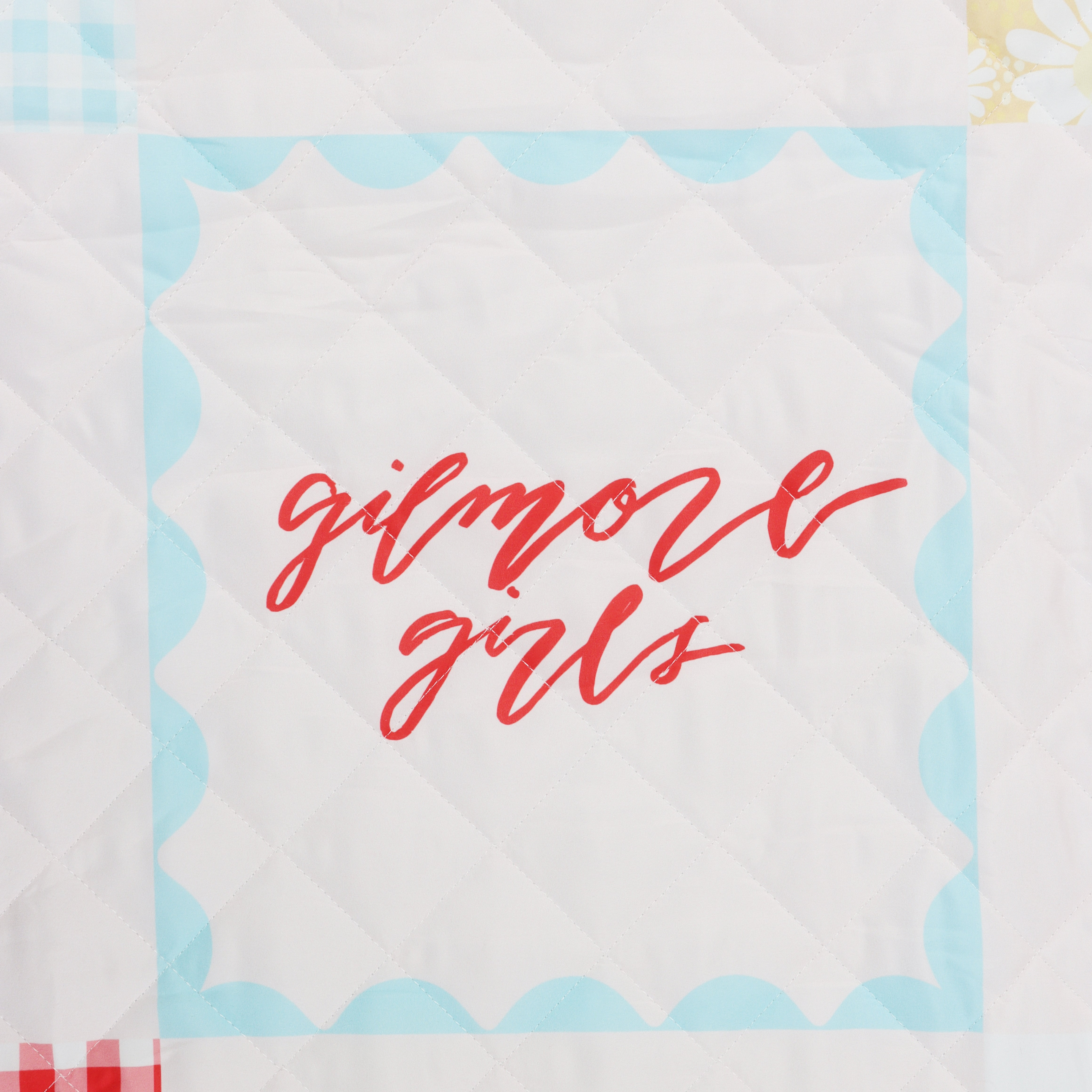 Gilmore Girls Cozy Patchwork 3 Piece Quilt & Sham Bedding Set, Queen Size