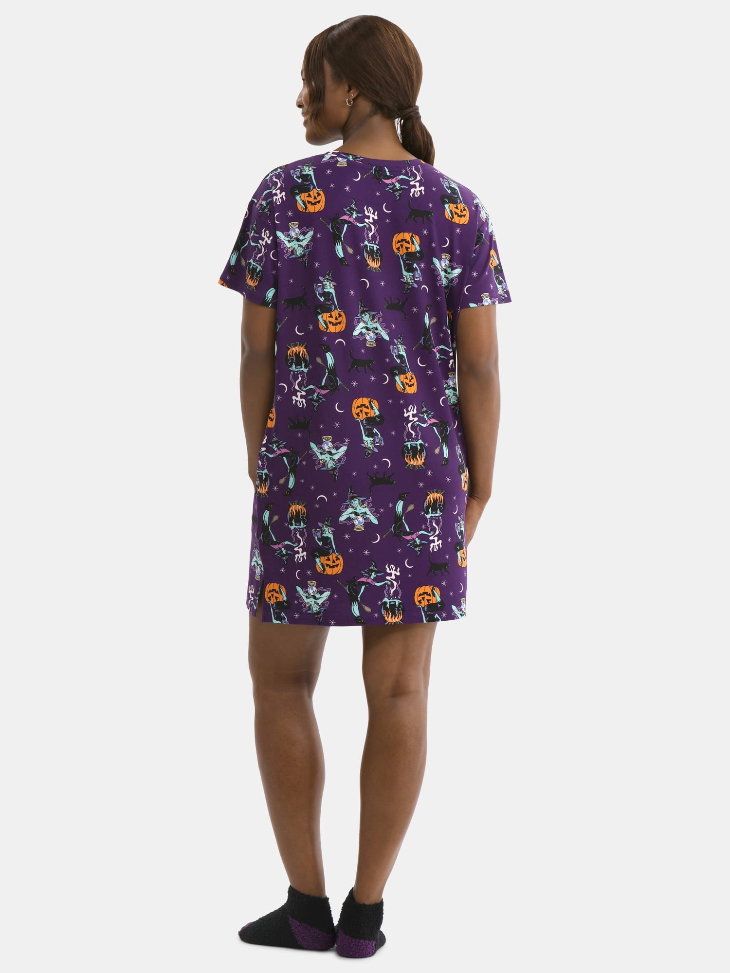 Halloween Women's Printed Sleepshirt Top and Socks Set from Way to Celebrate, 2-Piece, Sizes XS-3X