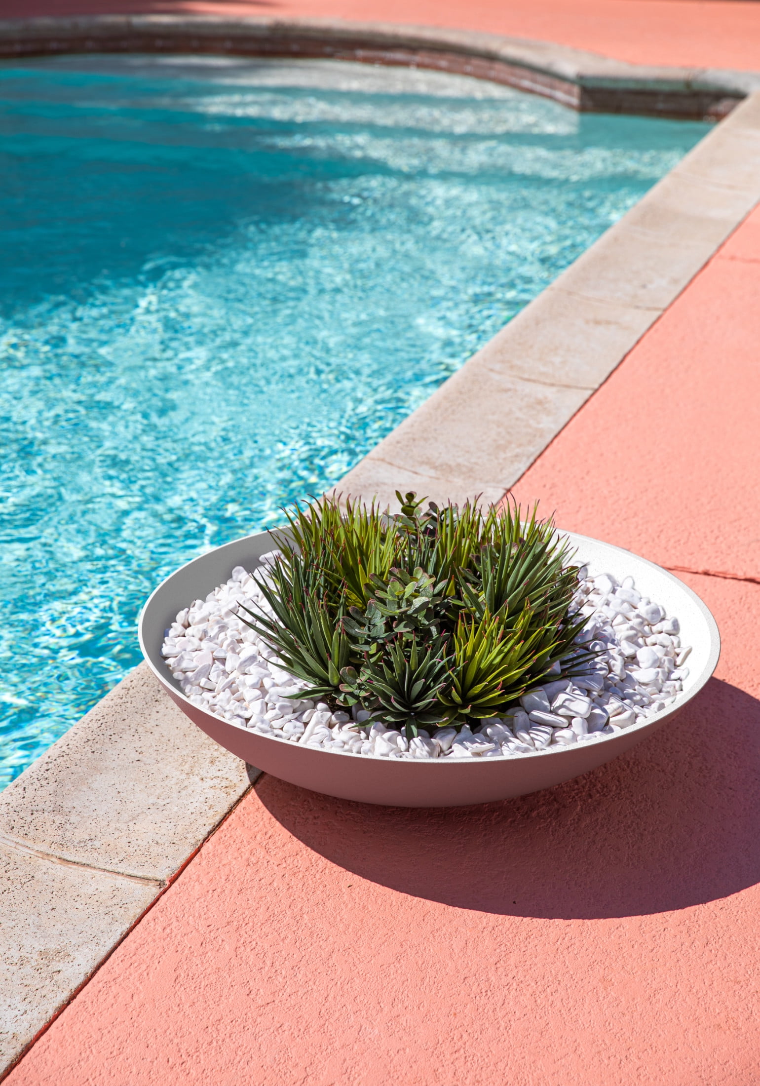 Veradek Mason Series Lane Bowl 32" Plastic-Stone Planter - White