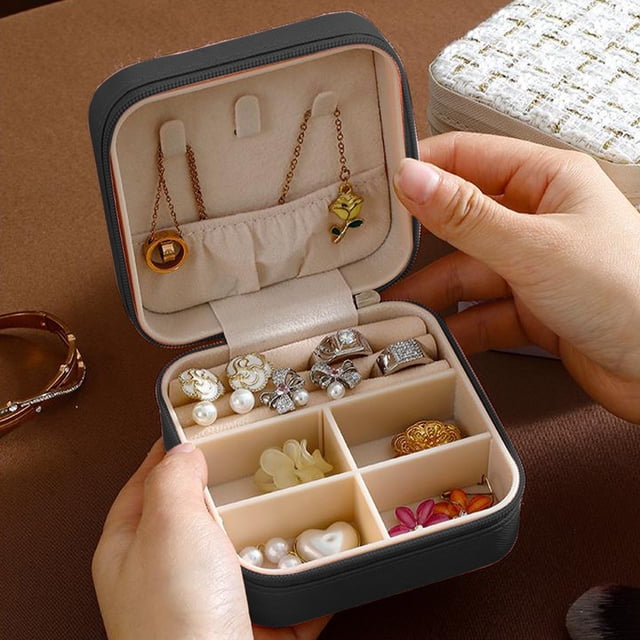 Meitianfacai Storage Travel Portable Jewelry Storage Box Earrings Ring Small Jewelry Box Beautiful And Stylish Small Portable Multi Grids Storage Built In Soft, Black