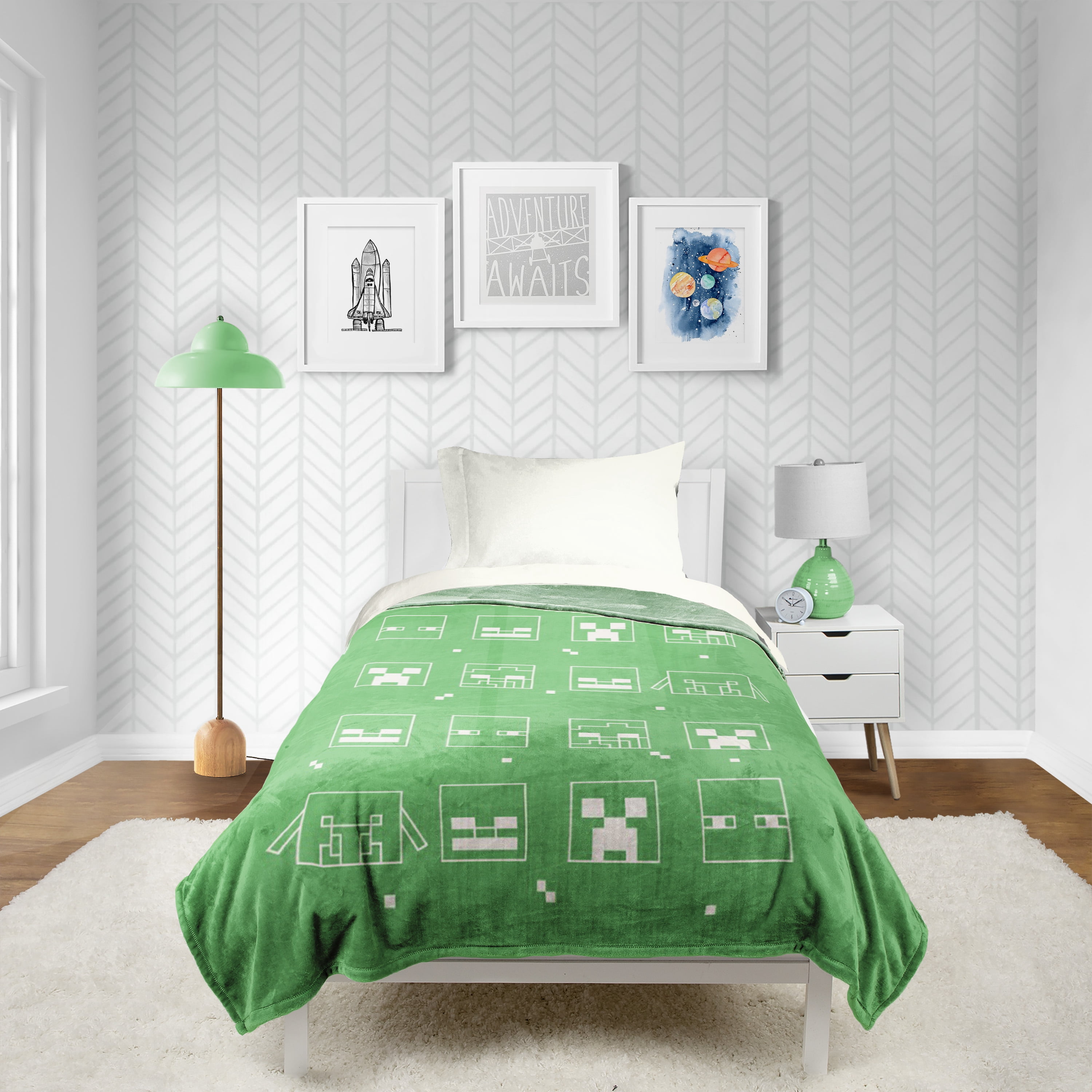 Minecraft Rising Mobs 62" x 90" Sculpted Glow-in-the-Dark Silk Touch Blanket, Polyester, Green, Mojang