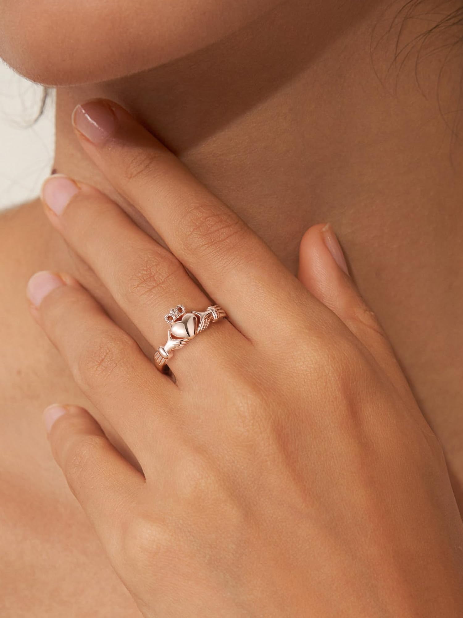 ChicSilver Claddagh Rings for Women Friendship Sterling Silver Ring Band 2.5mm Crown Heart Ring for Her Unisex Size 5