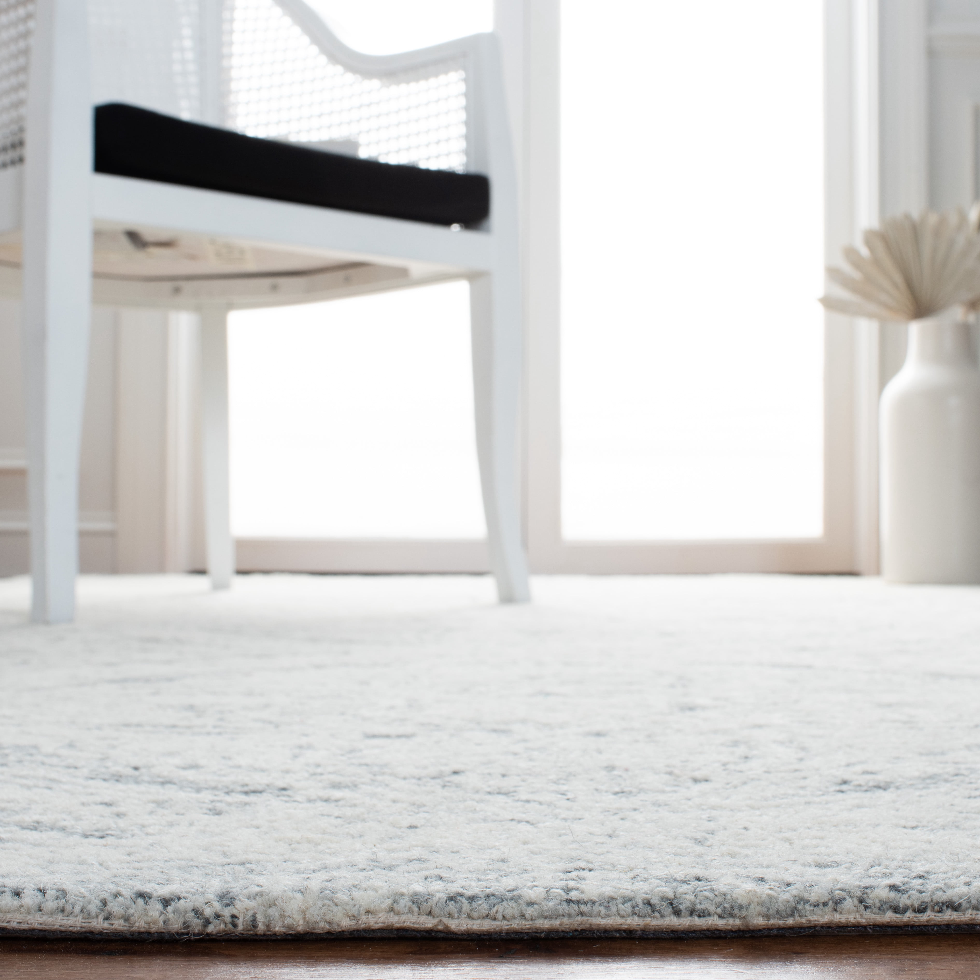SAFAVIEH Metro Leilah Geometric Area Rug, Natural/Light Grey, 3' x 5'