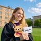 thumbnail image 5 of Muñeca con sombrero de graduación | Juguete de recuerdo de graduación de algodón de felpa | 7.1 pulgadas de alto | Regalo coleccionable suave para graduados | Multicolor | Recuerdo de celebración |, 5 of 5