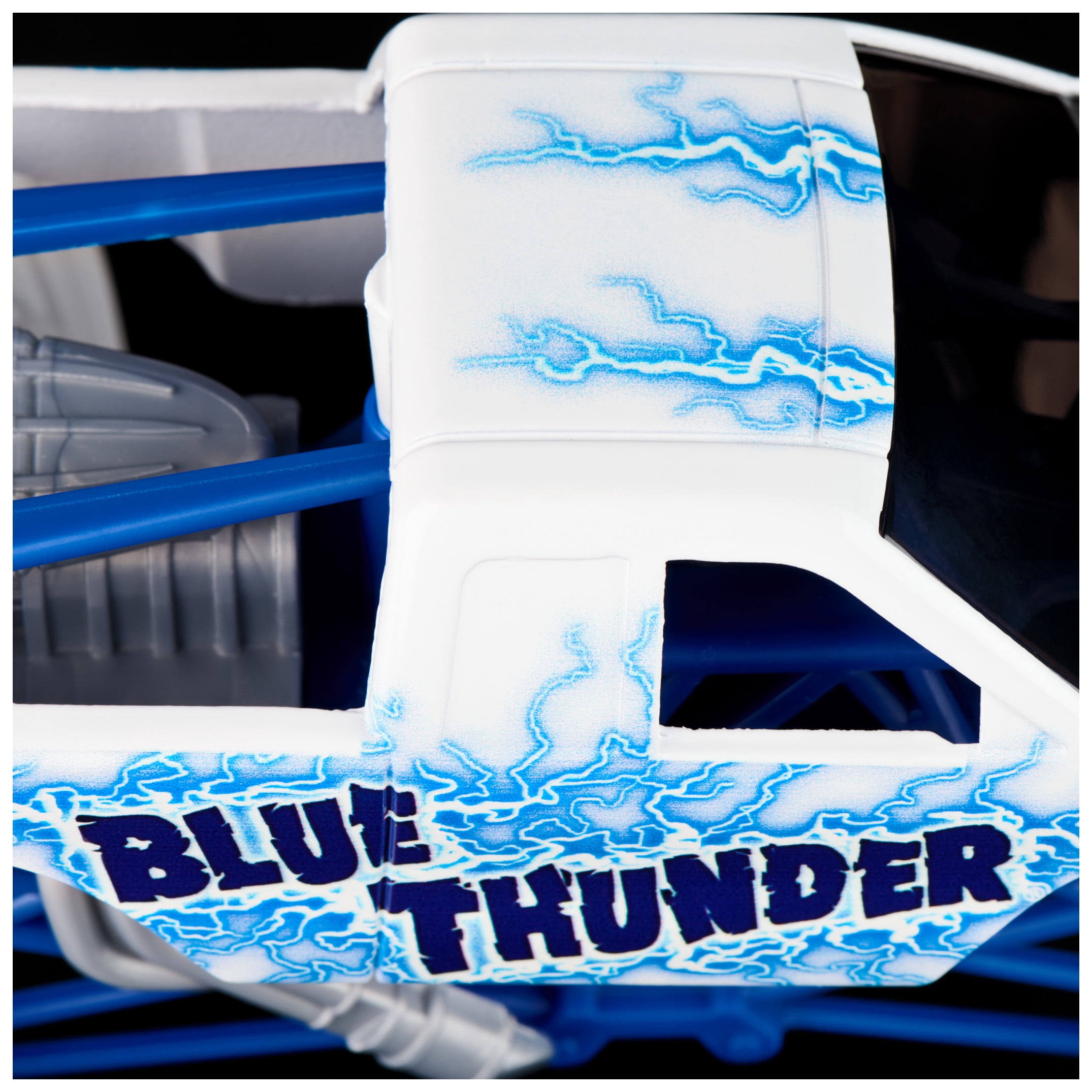 Monster Jam, Official Blue Thunder Monster Truck, Collector Die-Cast Vehicle, 1:24 Scale, Kids Toys for Boys and Girls Ages 3 and up