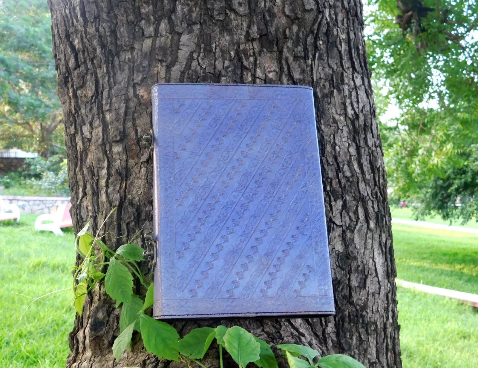 Handcrafted Embossed Design Vintage Leather Bound Journal Diary Malachite Stone Blank Notebook For Men & Women