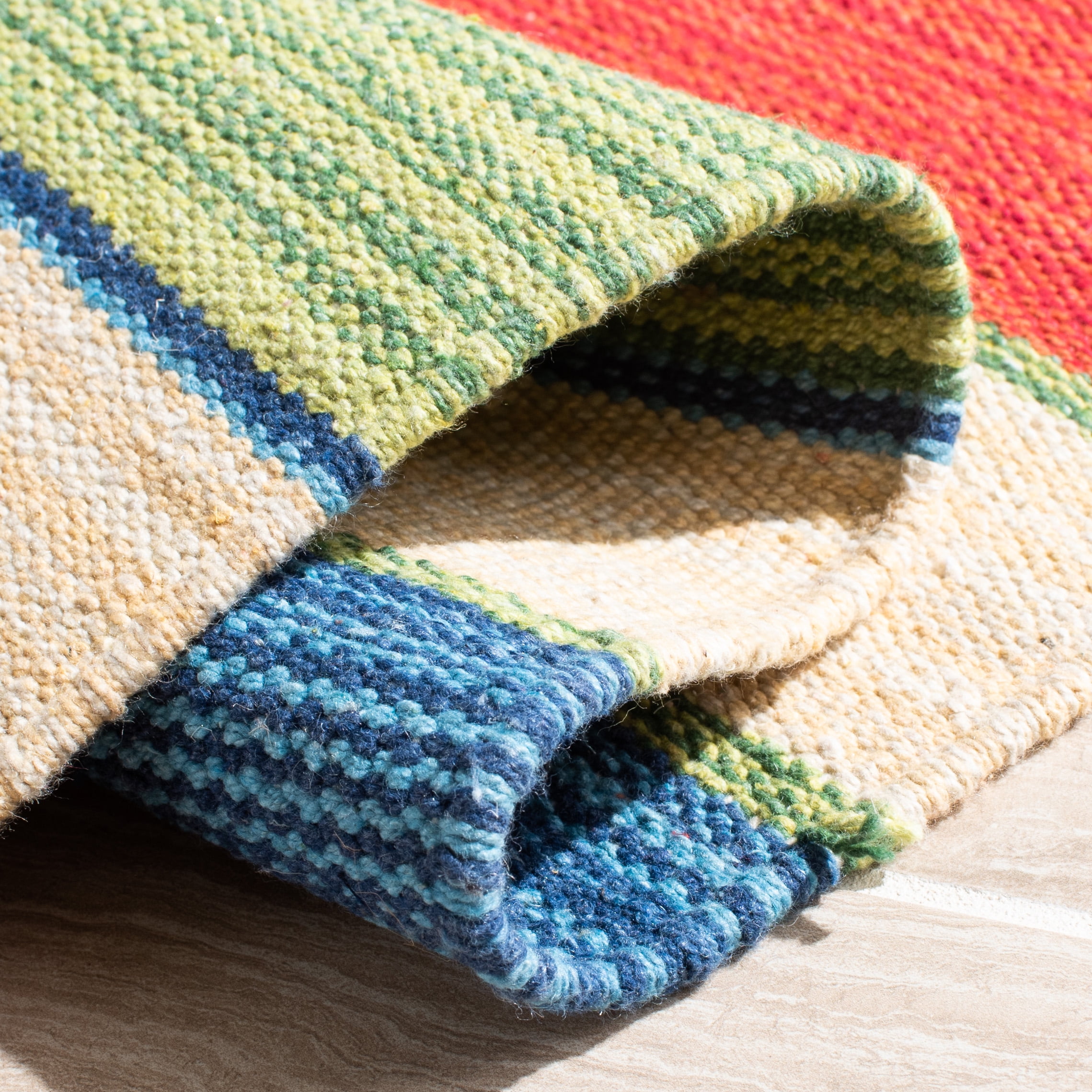 SAFAVIEH Montauk Aindreas Southwestern Cotton Area Rug, Green/Blue, 4' x 6'