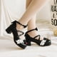 thumbnail image 5 of 1 par de zapatos de mujer Four Seasons con lazo para mujer, 5 of 8